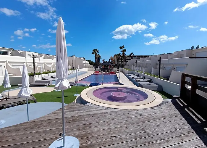 Naturiste Cap D'agde Jardin D'eden 126-couples Only- Swimming Pool Jaccuzzi * Агд